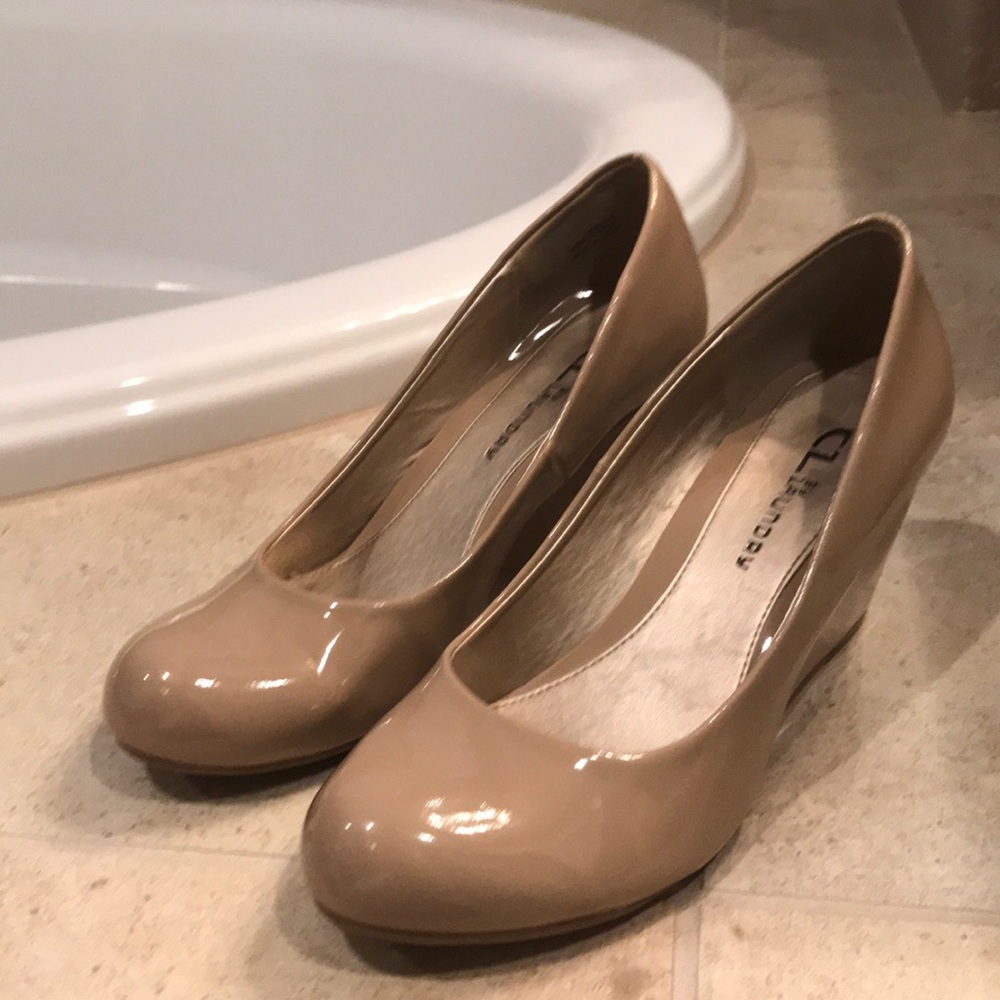 Nude wedge pumps barely worn!